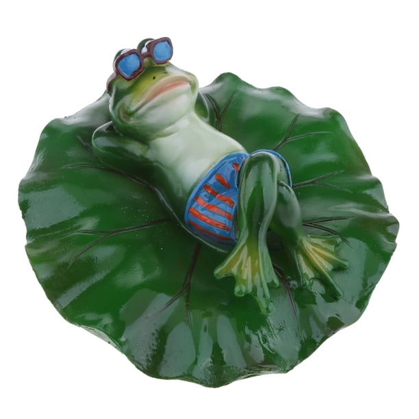 Figura de rana flotante sobre hoja de loto con varios adornos creativos de animales Acostado