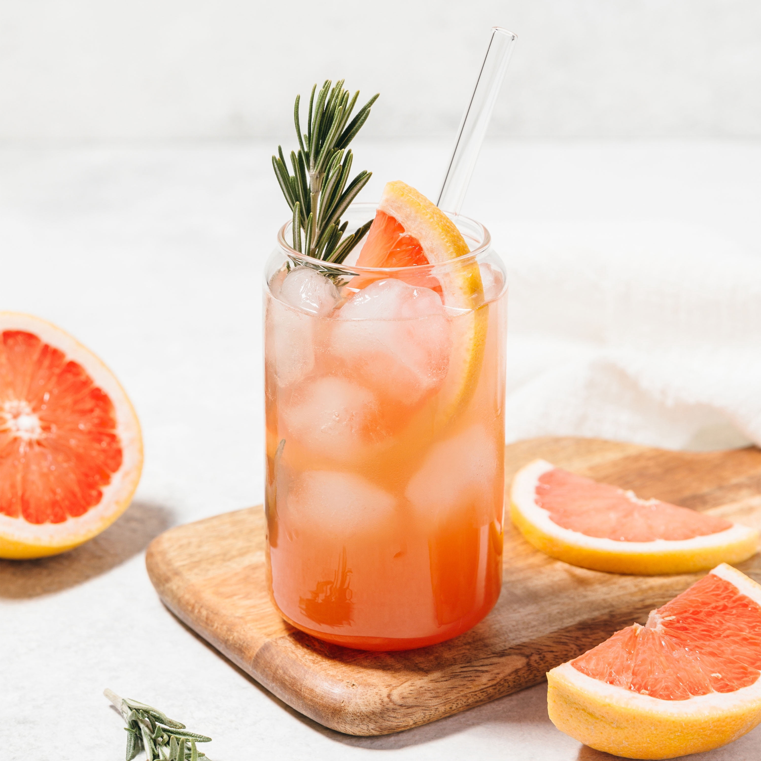 Igloo 26-Pound Automatic Portable Countertop Ice Maker Machine, White