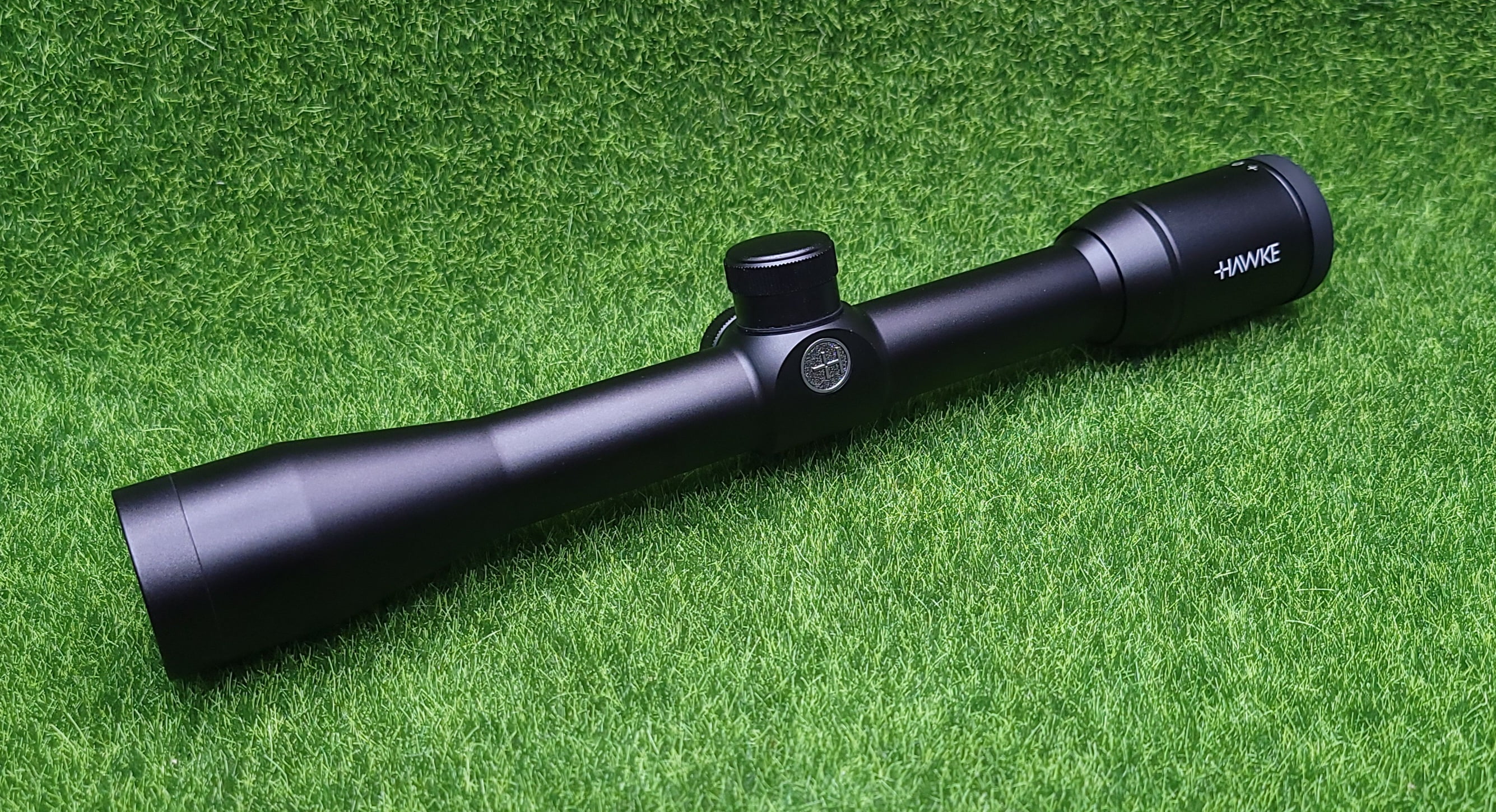 Hawke Vantage 4x32 Mil Dot Reticle Riflescope, Black, 1" Tube, 1/4 MOA - 14101