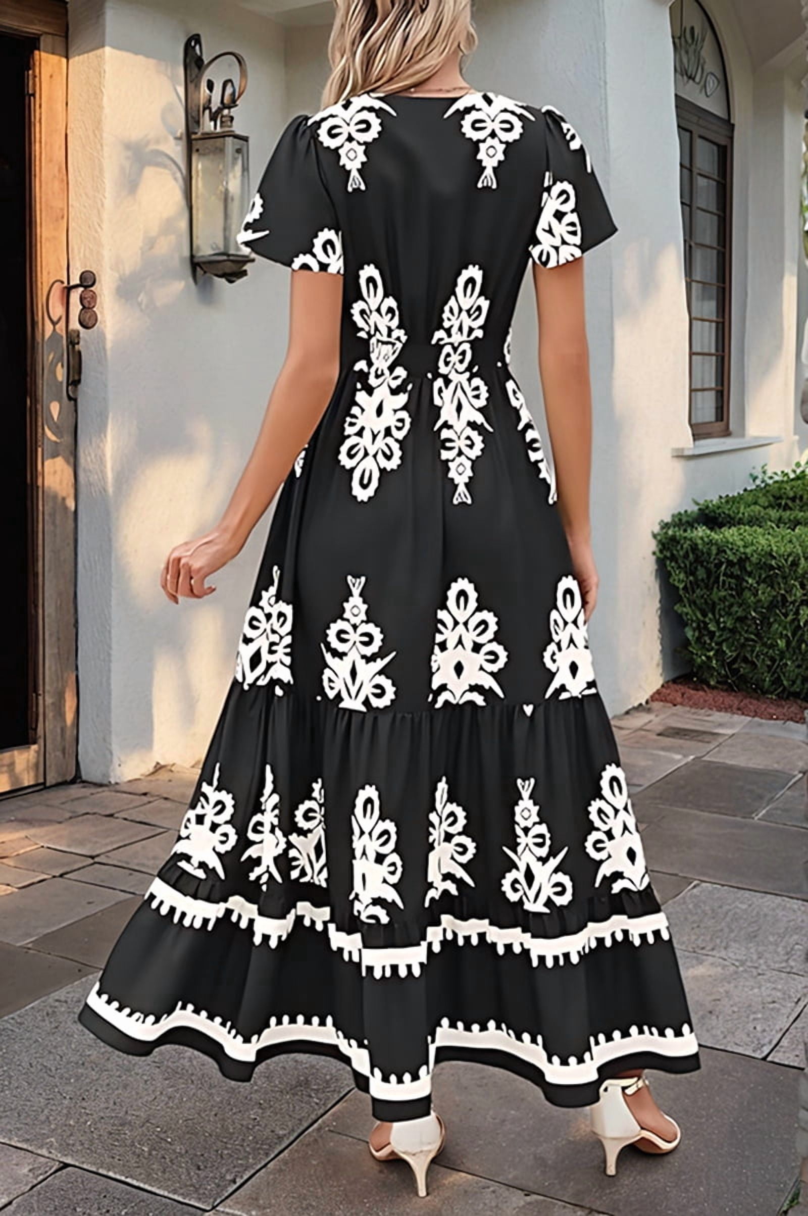 Womens 2025 Summer Casual V Neck Boho Maxi Dress Flowy Aline Bell Sleeve Tiered Floral Dresses with Pocket