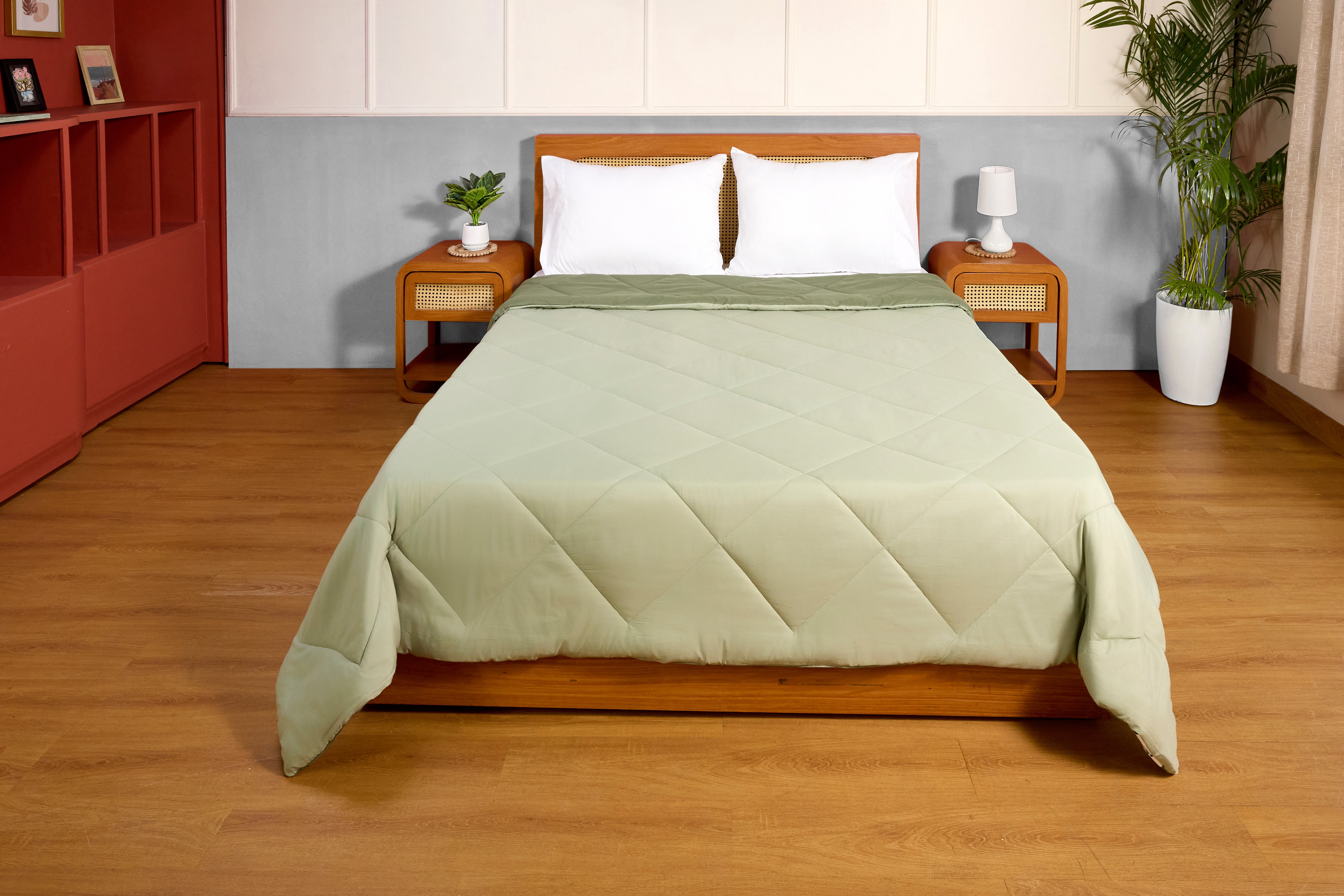 Mainstays Full/Queen Comforter, All-Season Reversible Microfiber, Dark Green