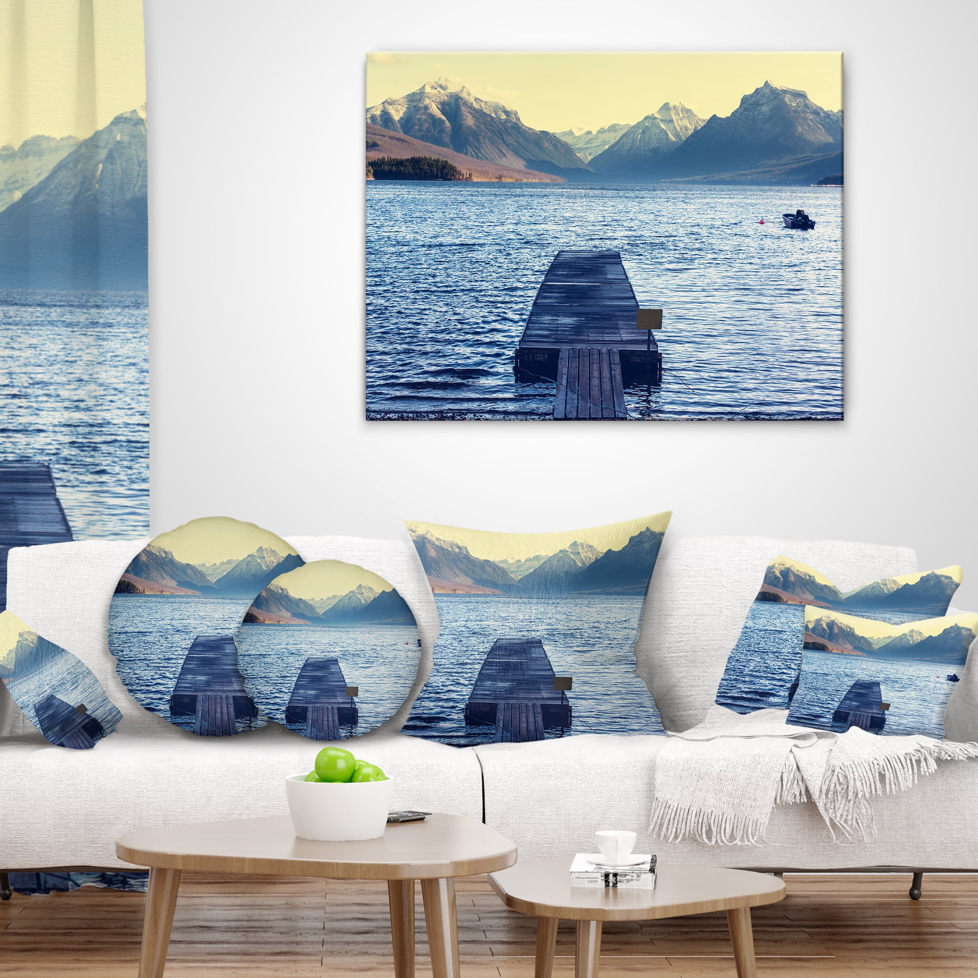 Designart Lake in Glacier National Park - Seashore Throw Pillow - 16x16
