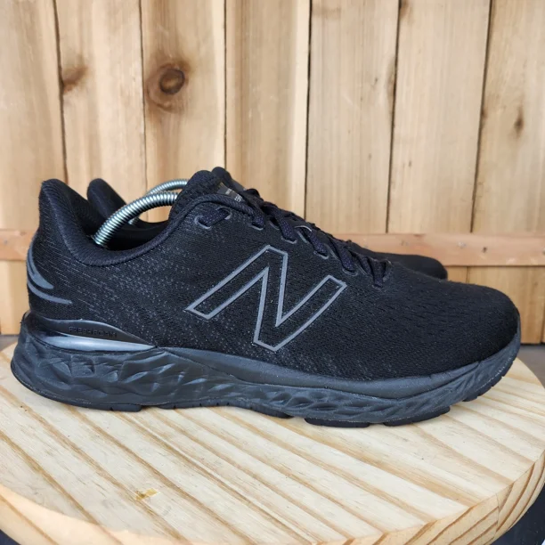 New Balance Fresh Foam 880 V11 Mens 11.5D Sneakers Running Shoes Trainers