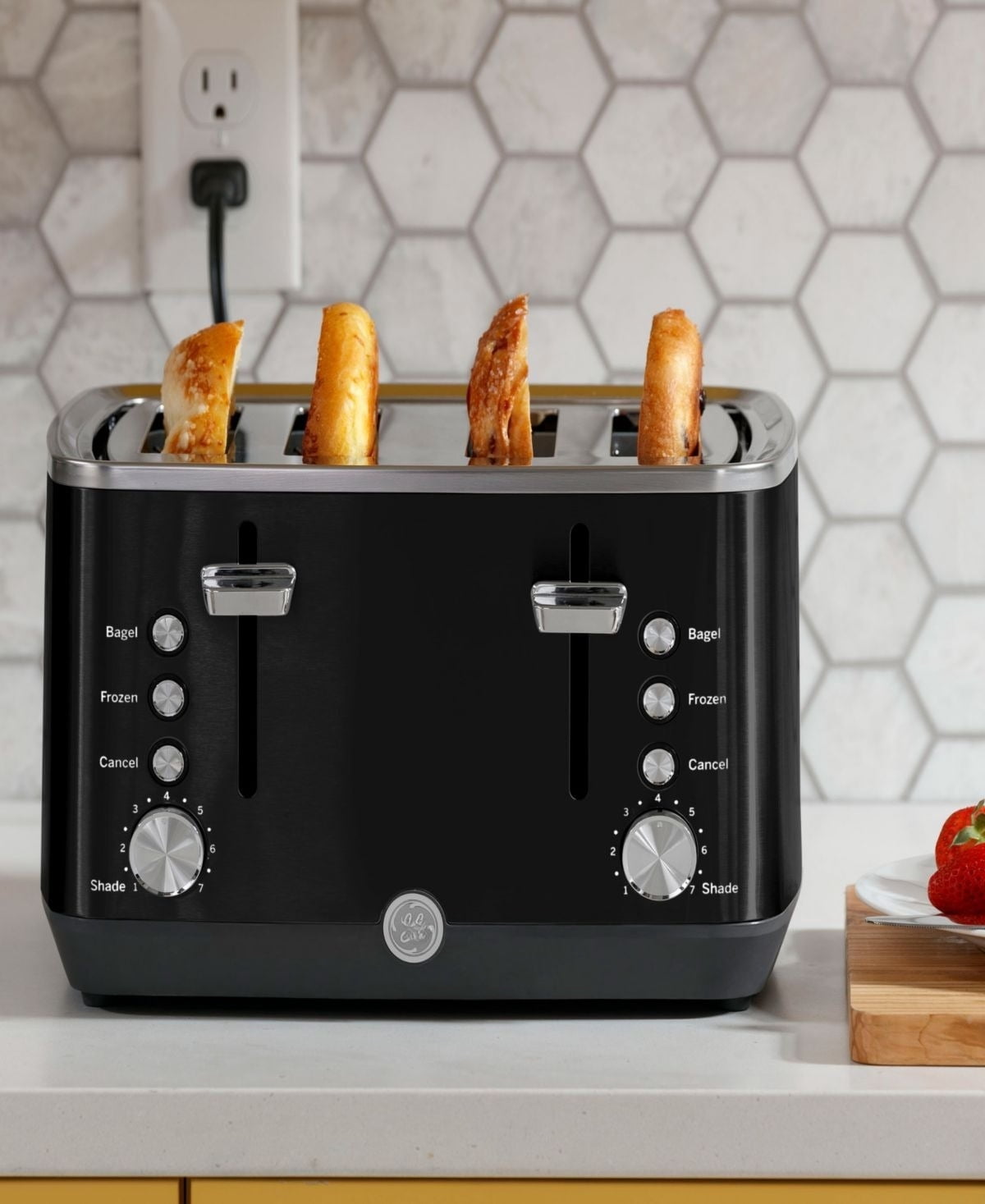 4 - slice toaster with separate controls and extra - wide slots