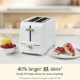 thumbnail image 3 of Tostador Cuisinart Core Collection de 2 rebanadas con ranuras extralargas, 3 of 7