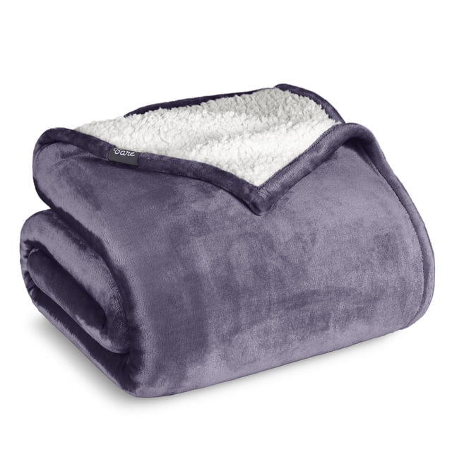 Bare Home Manta de Cama de Felpa Sherpa Mullida y Suave, Reversible, Liviana, Tamaño Matrimonial/queen, Color Violeta Polvoriento