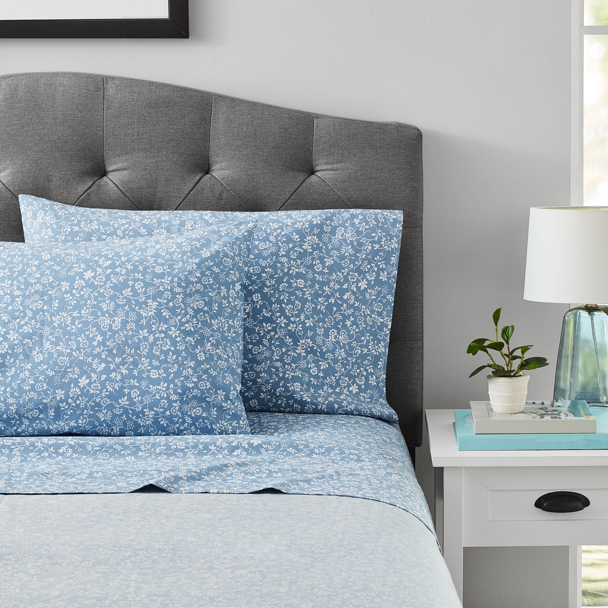 Mainstays 4-Piece 300 Thread Count Blue Floral CVC Cotton Blend Bed Sheet Set, Full , Adult / Teen