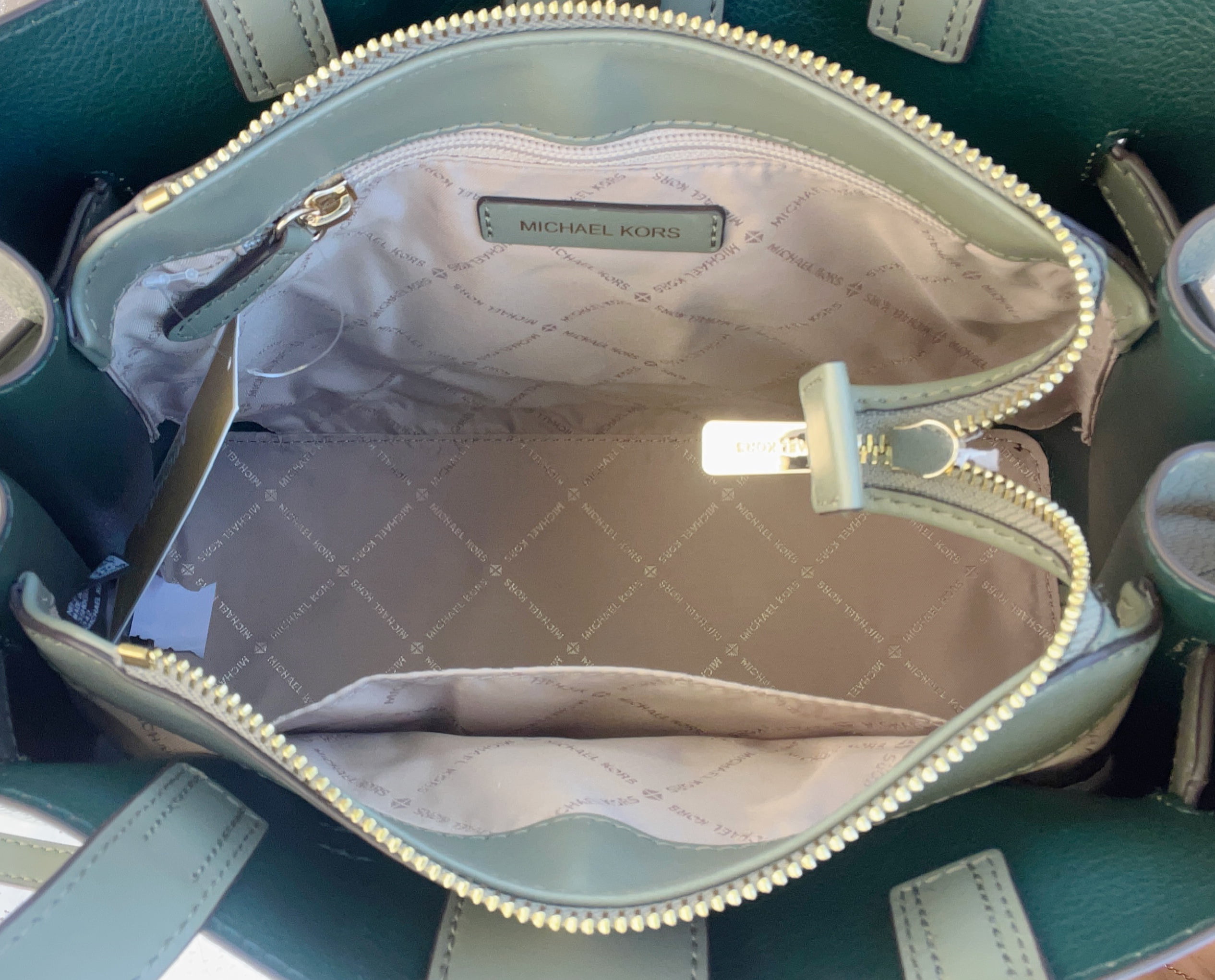 Green Michael Michael Kors Bags: Shop up to −30% | Stylight