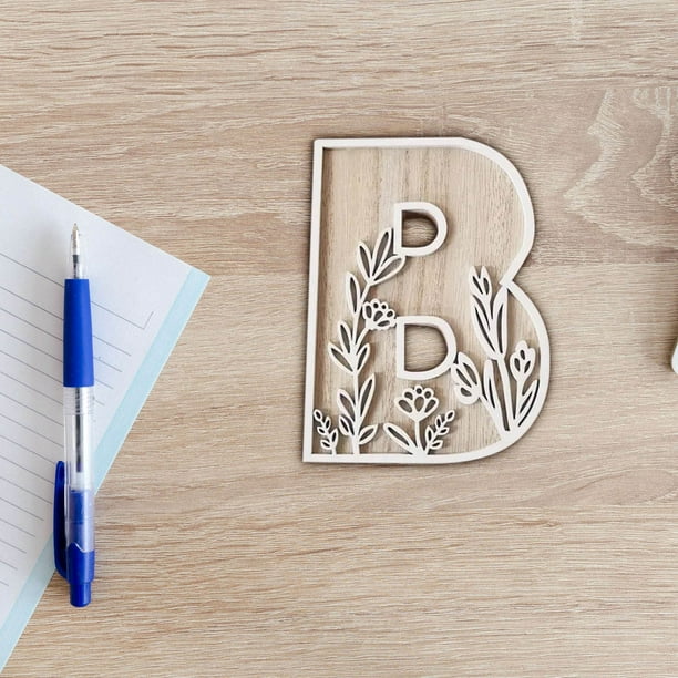 Adorno de madera con forma de flor, letras talladas, artesanía en madera, decoración para el hogar, la cocina, bodas, pared, colgante, decoración de pared, tallado de letras, elegante