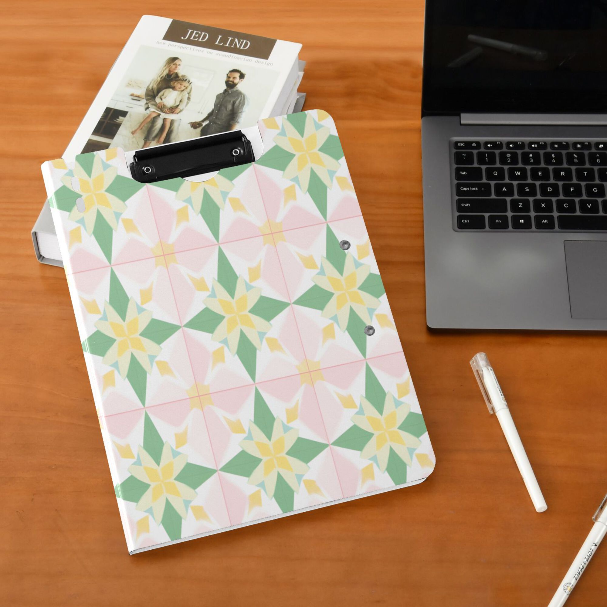 FORMRS A4 Clipboard Folder with Pen Holder Horizontal Foldable School Office Binder, Retro Yellow Stars