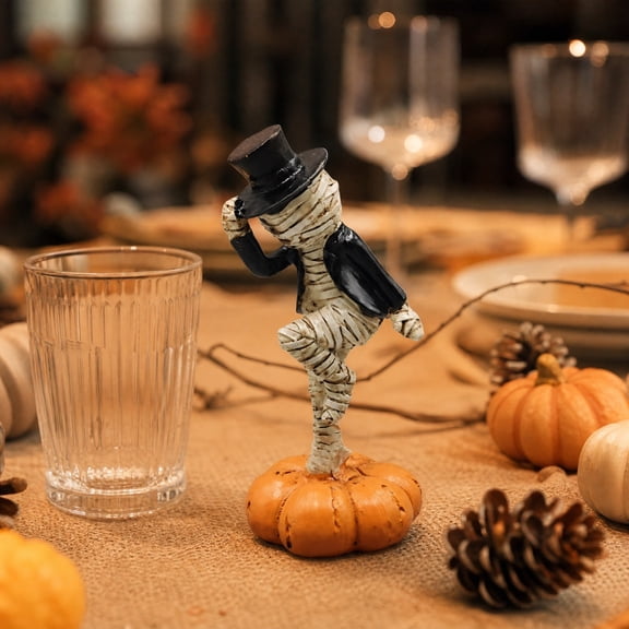 Vintage Halloween Decor Mini Resin Figures, Mummy-Wrapped Pumpkin Resin Ornament with Spooky Festive Face for Desktop Shelf Party Ghost Festival, Cute Halloween Decor, Spooky Miniature