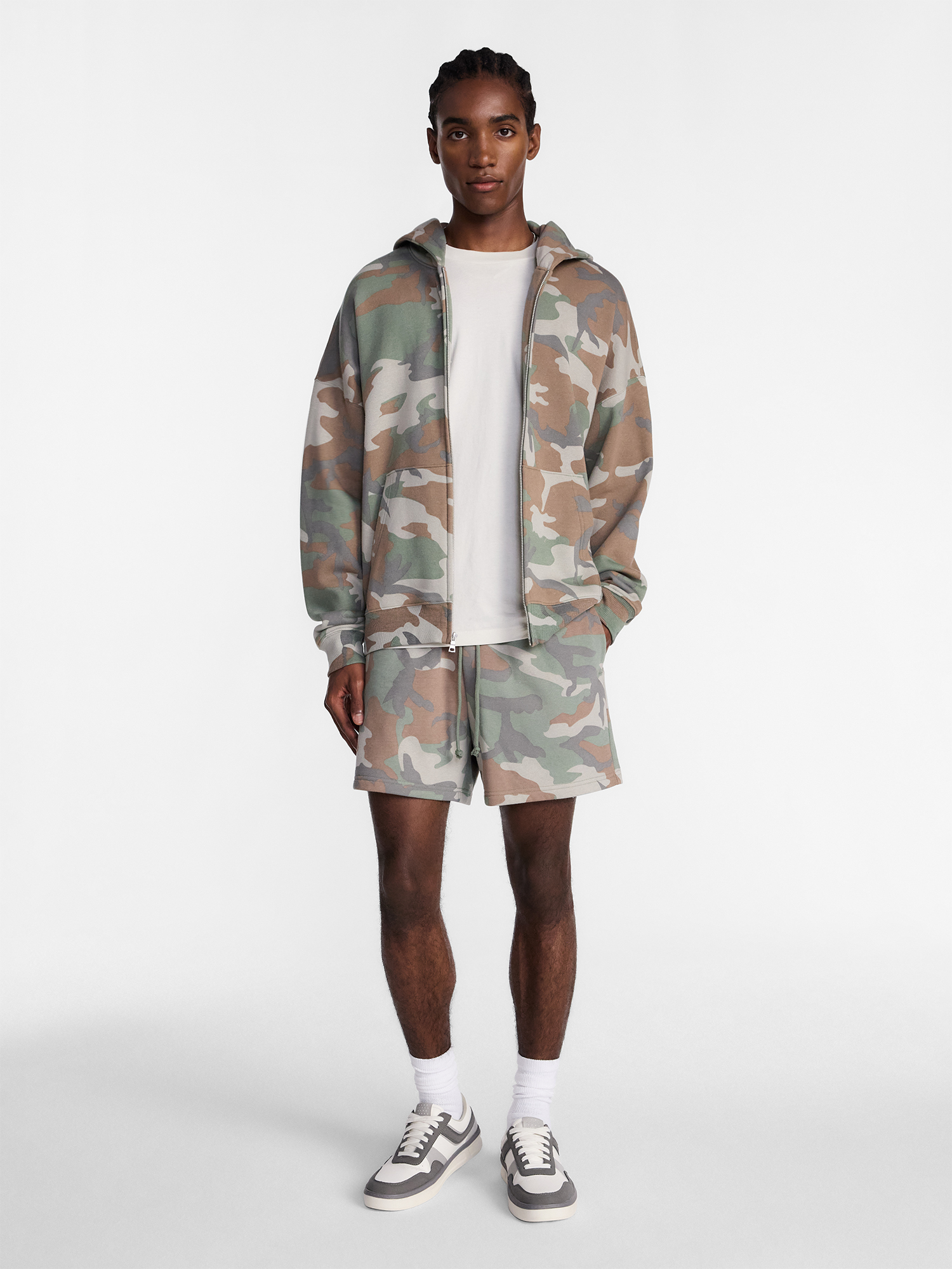 No Boundaries Men's Boxy Oversized Fleece Zip Hoodie photo 3
