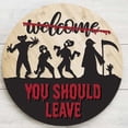 thumbnail image 4 of Señal de bienvenida de Halloween para puerta de entrada, patrón lindo clásico, señal de puerta de bienvenida de madera redonda, decoración colgante de 30cm, 4 of 4