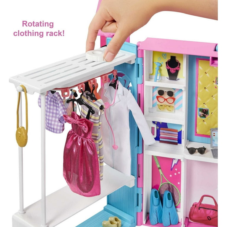 Barbie Juego Dream Closet, más de 35 prendas y accesorios que incluyen 5  looks completos, segundo nivel emergente, espejo y conducto de lavandería