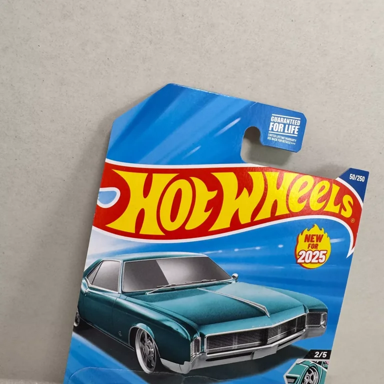 HOT WHEELS '66 BUICK RIVIERA HW MODIFIED 2/5 TURQUOISE MIST