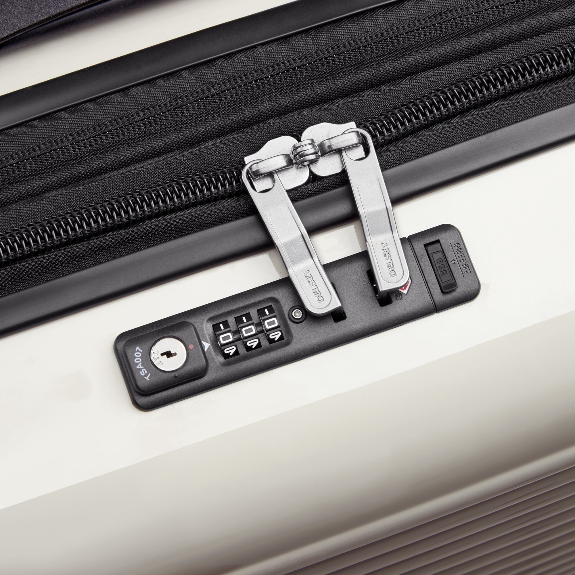 DELSEY PARIS Cruise 3.0 Carry-on Hardside Expandable Spinner Luggage, Latte