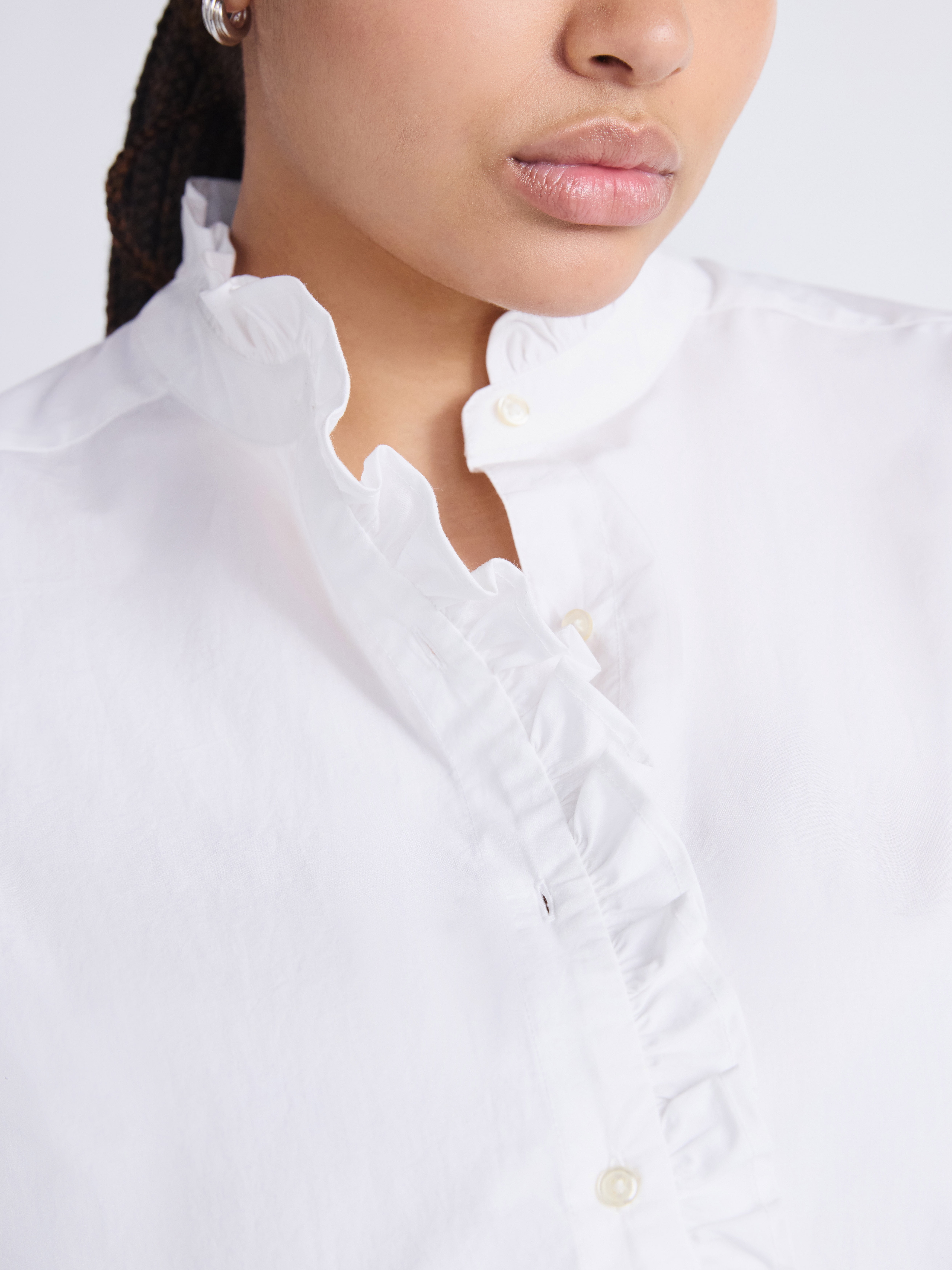 Free Assembly Women's and Women's Plus Ruffle Trim Neck Top with Short Sleeves, Sizes XS-4X