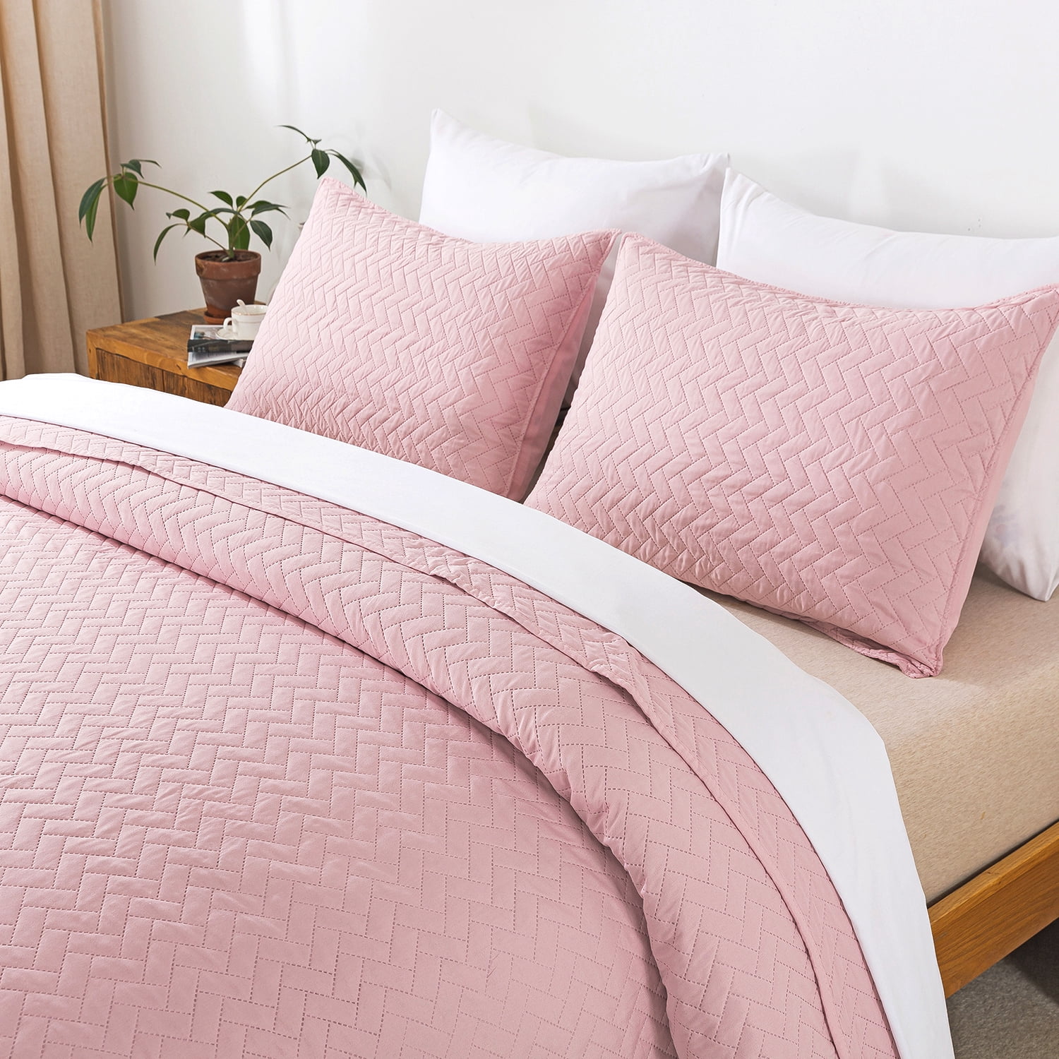 JML Quilt Set King Size Lightweight Bedspread, Soft Summer Quilt Bedding Set Coverlet for All Seasons with 3 Piece (1 Quilt, 2 Pillow Shams), Pink
