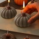 thumbnail image 5 of Vela Aromática de Calabaza de Halloween, Hecha a Mano | Cera de Café | 7 X 6,5 Cm | 120 G | Vela de Aromaterapia para Ambientar, 5 of 6