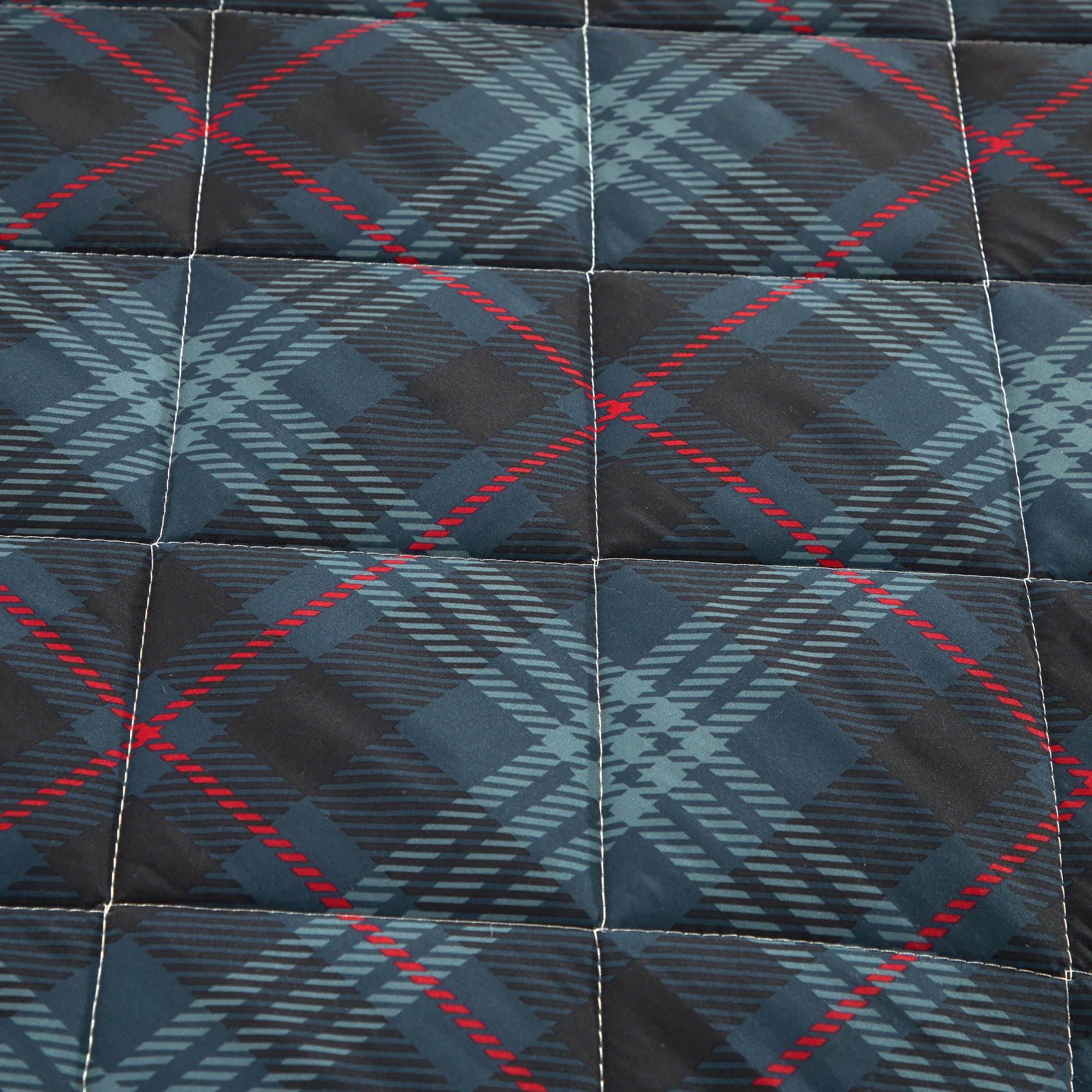 Dearfoams Super Soft Blue Red Grey Diamond Stitching Plaid Quilt Set, King