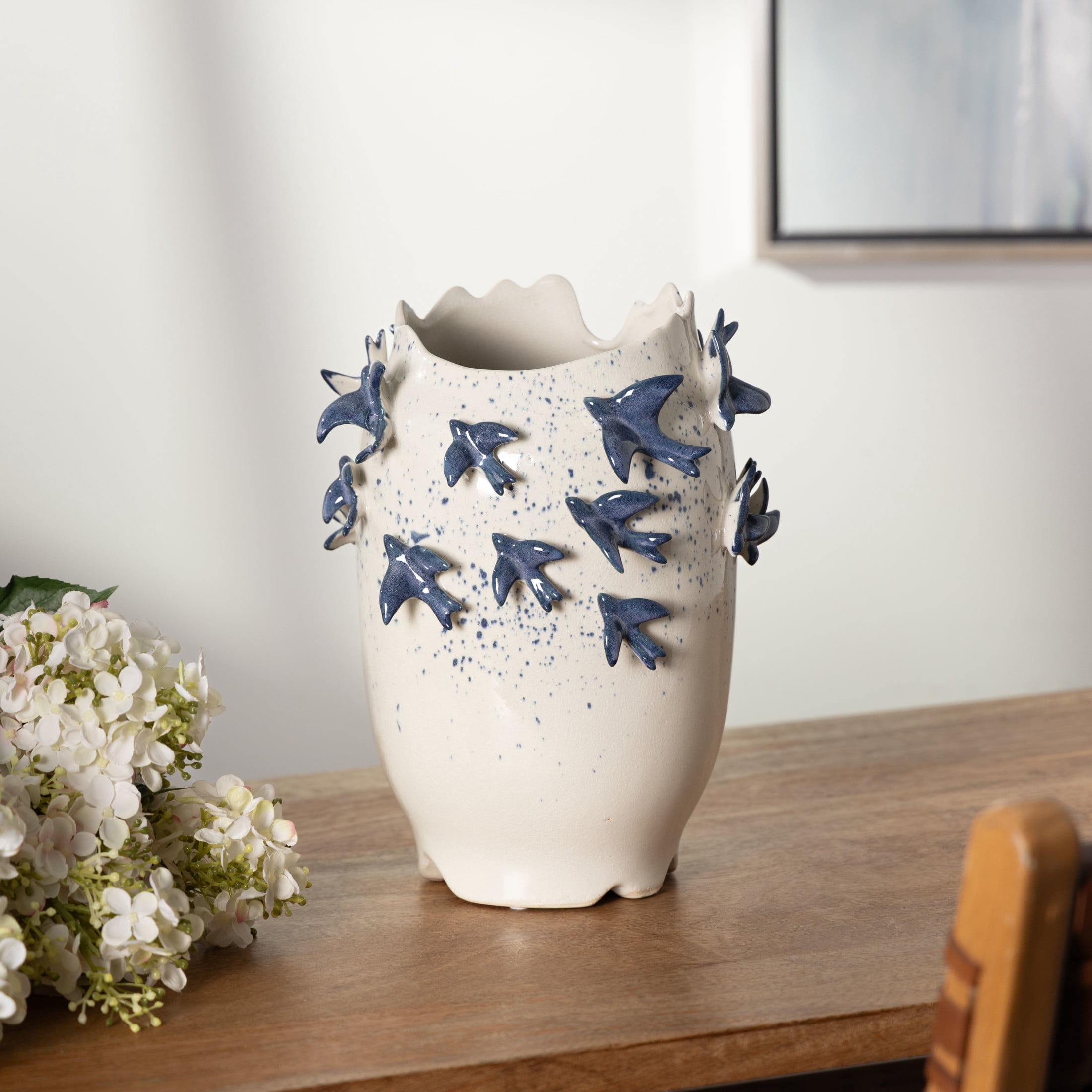DecMode 12" Bird 3D White Ceramic Vase