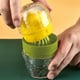 thumbnail image 4 of Exprimidor manual de limón, prensa de cítricos portátil de plástico con colador de pulpa y marcas de medición, agarre antideslizante para jugo fresco, ideal para cocina doméstica, uso en, 4 of 9