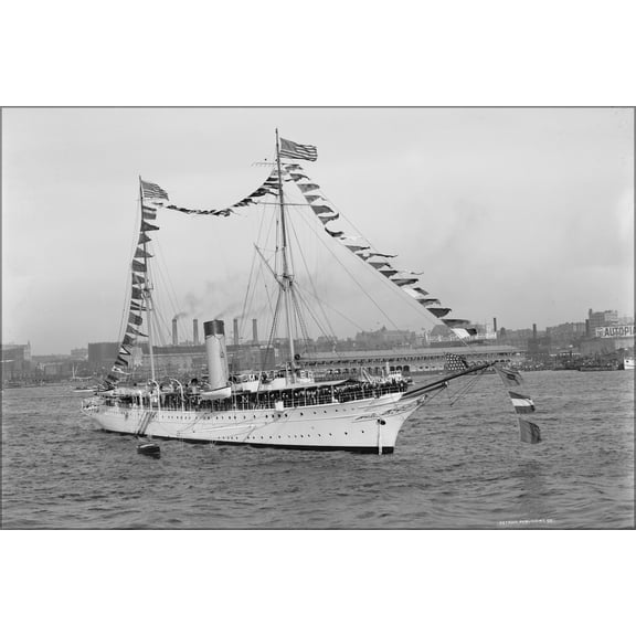 24"x36" Gallery Poster, Yacht Mayflower, US President's yacht, 1909