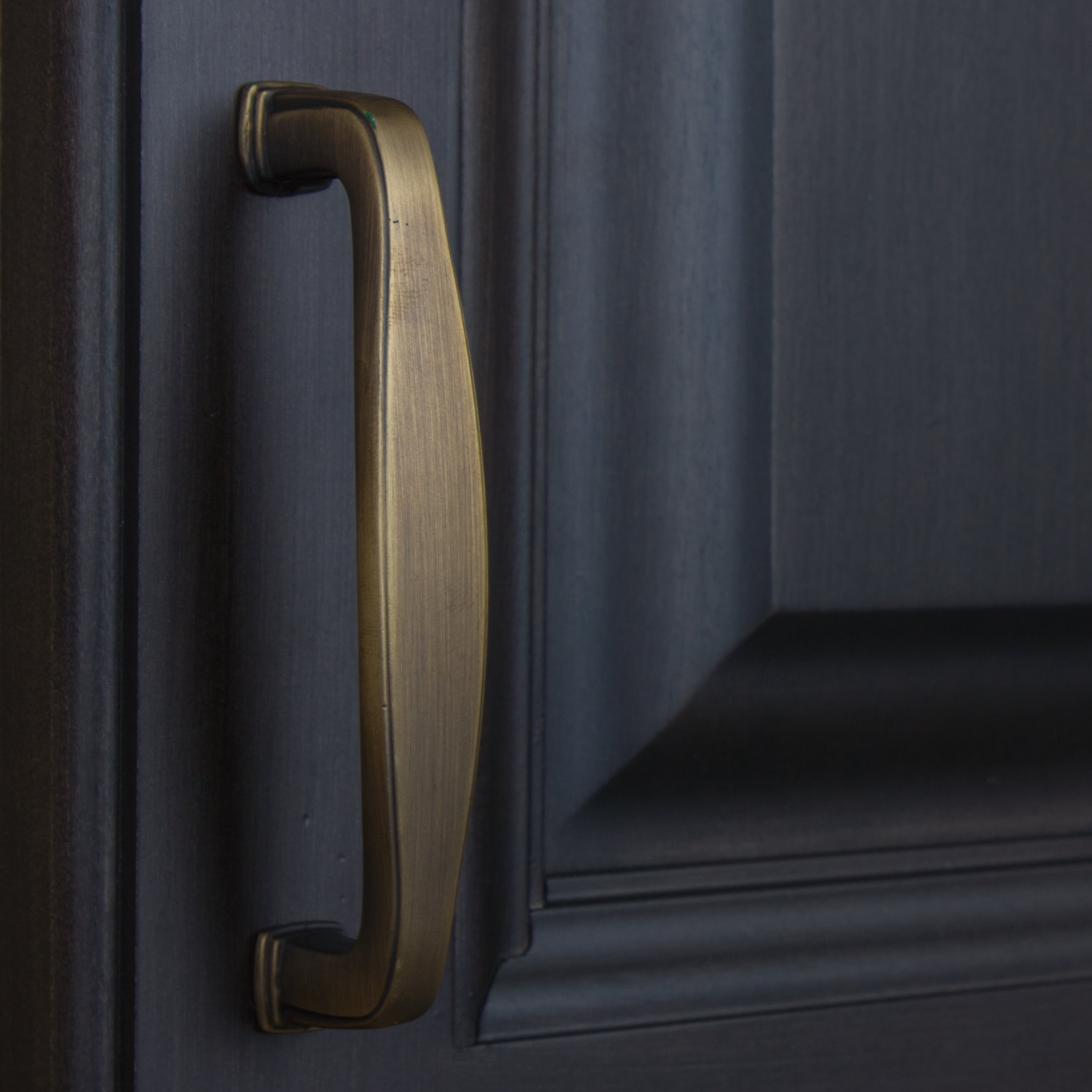 GlideRite 3-3/4 in. Center Classic Cabinet Pull Handle, Antique Brass