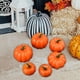thumbnail image 2 of Modelo de calabazas artificiales, 6 uds., verduras artificiales, bonitas calabazas artificiales rústicas DIY para Halloween, chimenea, tienda, adorno Estilo B, 2 of 5
