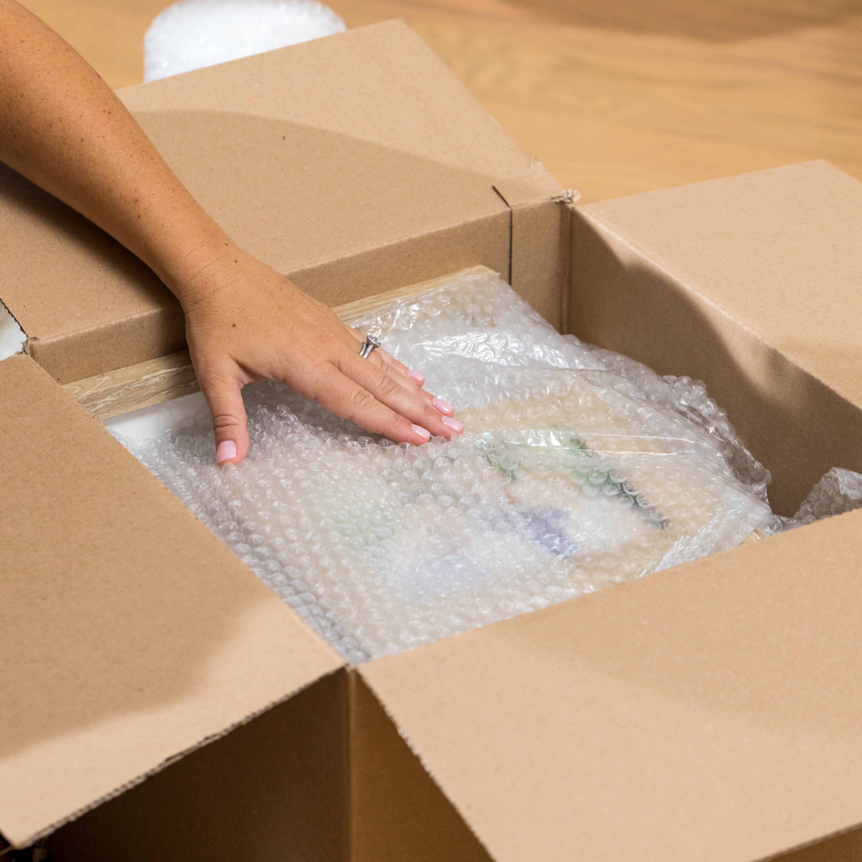 Duck Heavy Duty Kraft Moving Box 18 X 18 X 24 Brown 6 Count Walmart Com Walmart Com