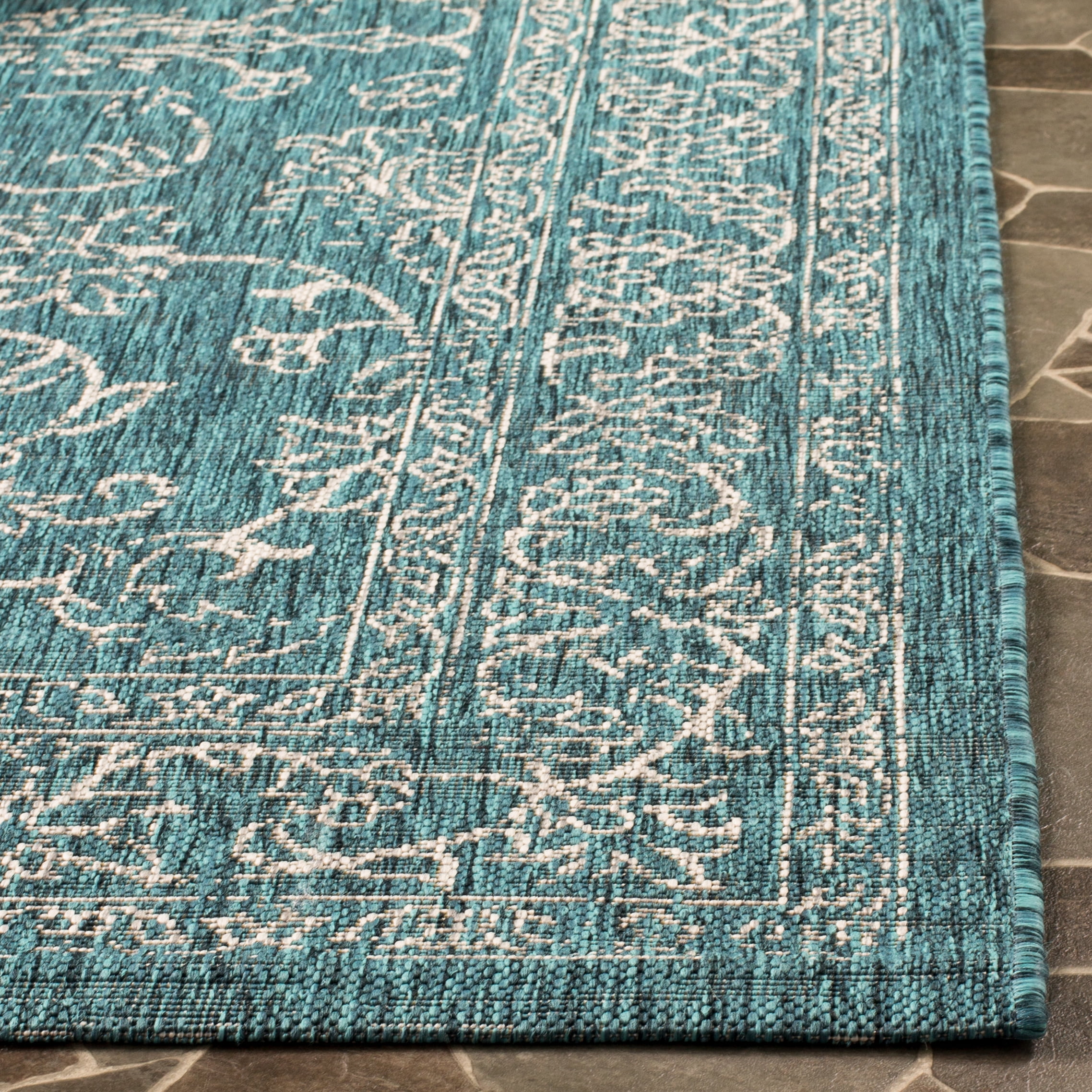 SAFAVIEH Courtyard Darin Traditional Indoor/Outdoor Area Rug, 4' x 5'7", Turquoise