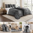 thumbnail image 6 of Twin XL Quilt Set 68''x98'', Gray Lightweight Bedspread Coverlet Set with 2 Pillow Shams, Retro Oil Painting Modern Abstract Art Breathable All Season Quilt Bedding for Dorm/Guest Room, 6 of 9