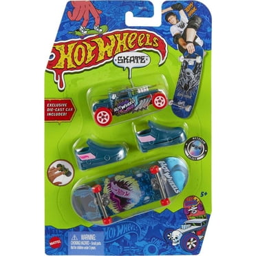 Hot Wheels Skate Tony Hawk Collector Set, Fingerboard, Pair of Skate Shoes & Car (Styles May Vary)