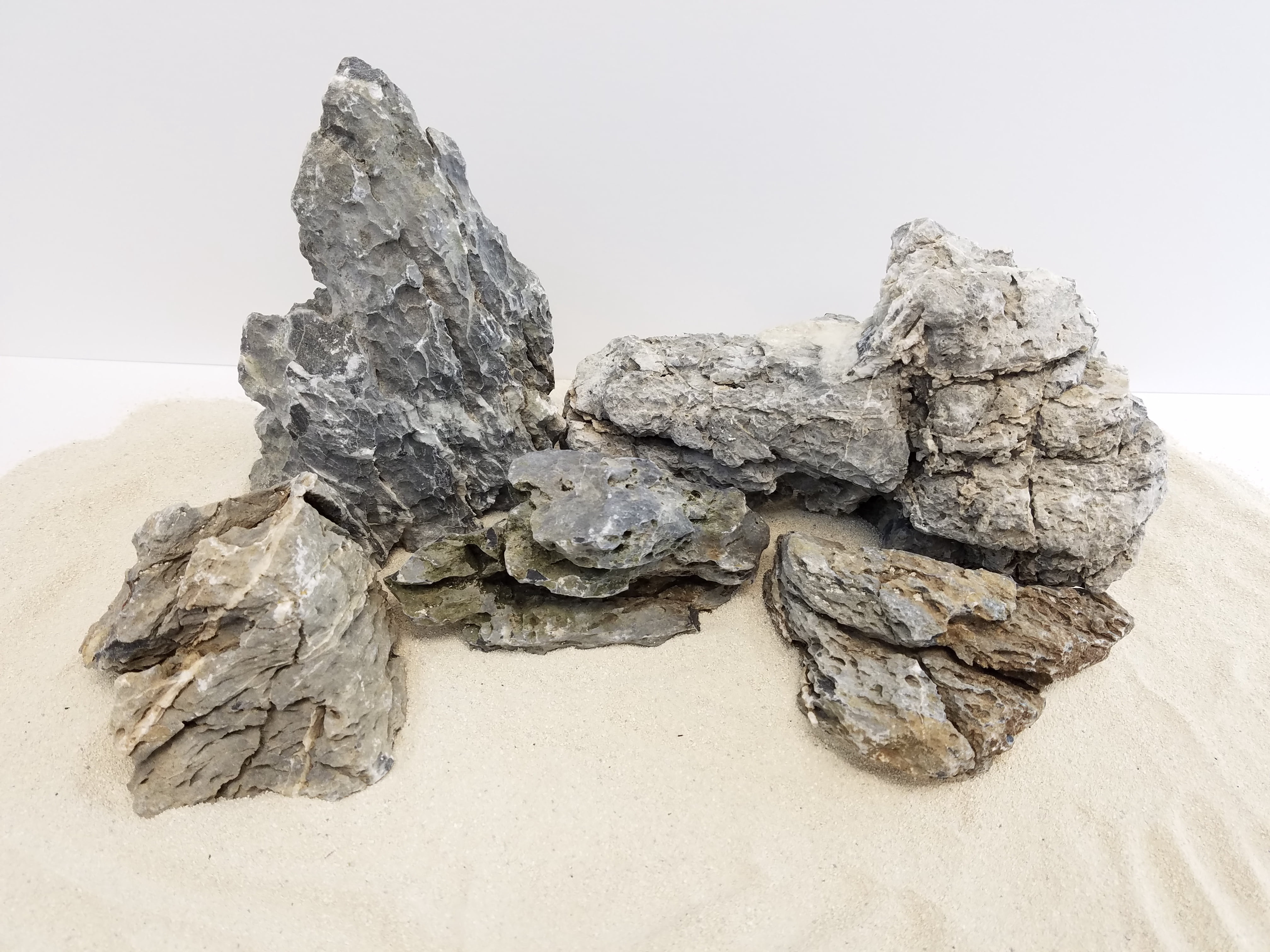 Lifegard Aquatic Smoky Mountain Stone 25 Gallon Aquarium Setup Rock Kit