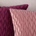 thumbnail image 5 of Madizz Juego De 2 Fundas De Almohada Decorativas De Terciopelo Súper Suave, 24.0 X 24.0 In, Cuadradas, Color Rosa Con Textura, Estilo Lujoso, Funda De Almohada Europea Para Sofá Dormitorio, 5 of 5