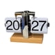 thumbnail image 4 of Reloj de escritorio con tapa, automático de página, diseño Digital Vintage, reloj de mesa con Base de madera para Hotel, oficina, dormitorio,, 4 of 9