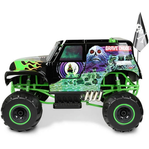 Monster Jam Grave Digger 24-Volt Battery Powered Ride-On