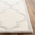 thumbnail image 3 of Safavieh Cambridge 6' Round Hand Tufted Wool Rug, 3 of 10