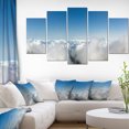 thumbnail image 1 of Ciel Bleu Vif au-Dessus des Nuages, 1 of 3