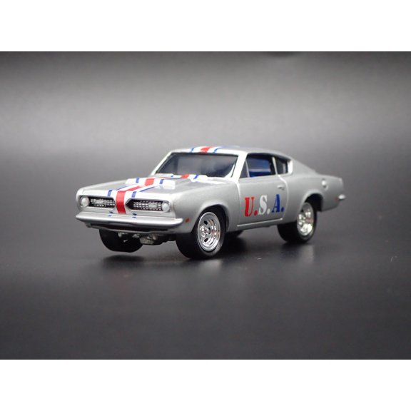 (Open Box) 1968 68 PLYMOUTH BARRACUDA CUDA FASTBACK 1/64 SCALE DIORAMA DIECAST MODEL CAR