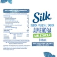thumbnail image 2 of Bebida vegetal Silk sabor almendra sin azúcar 946 ml, 2 of 5