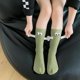 thumbnail image 4 of 2 pares de calcetines tomados de la mano, divertidos ojos grandes 3D mano en mano muñeca calcetines de succión magnéticos para niños niñas, amigos hermanas regalo, 4 of 5