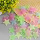 thumbnail image 2 of Xihbxyly Pegatinas de Pared Luminosas, Juego de 100 Estrellas Fluorescentes, Multicolor Que Brillan En La Oscuridad, Material de Pvc, Decoración de Techo para Dormitorio, Decoración Artística para El, 2 of 4