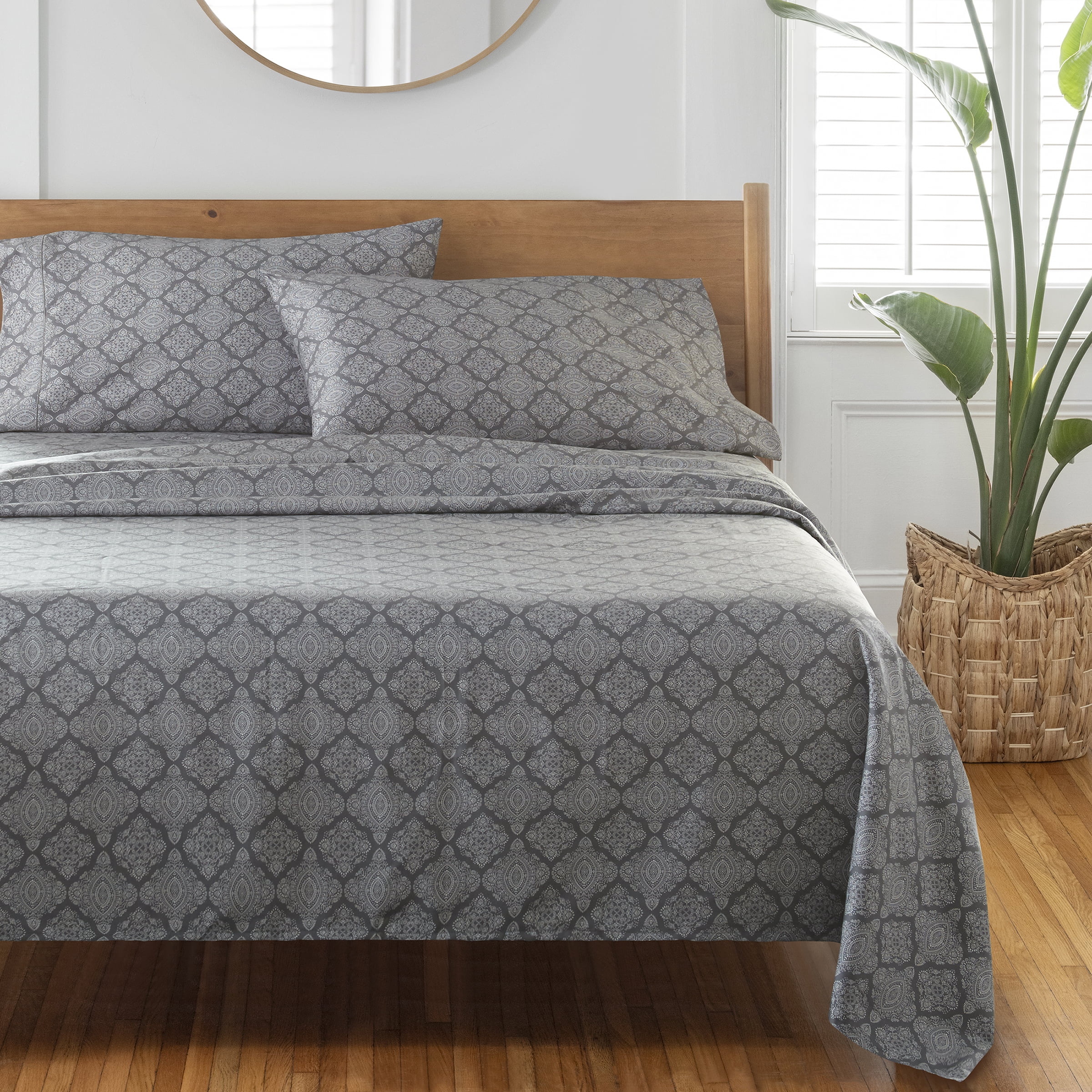 Better Homes & Gardens 4-Piece 400 Thread Count Ogee Grey Flannel Performance Bed Sheet Set, Queen