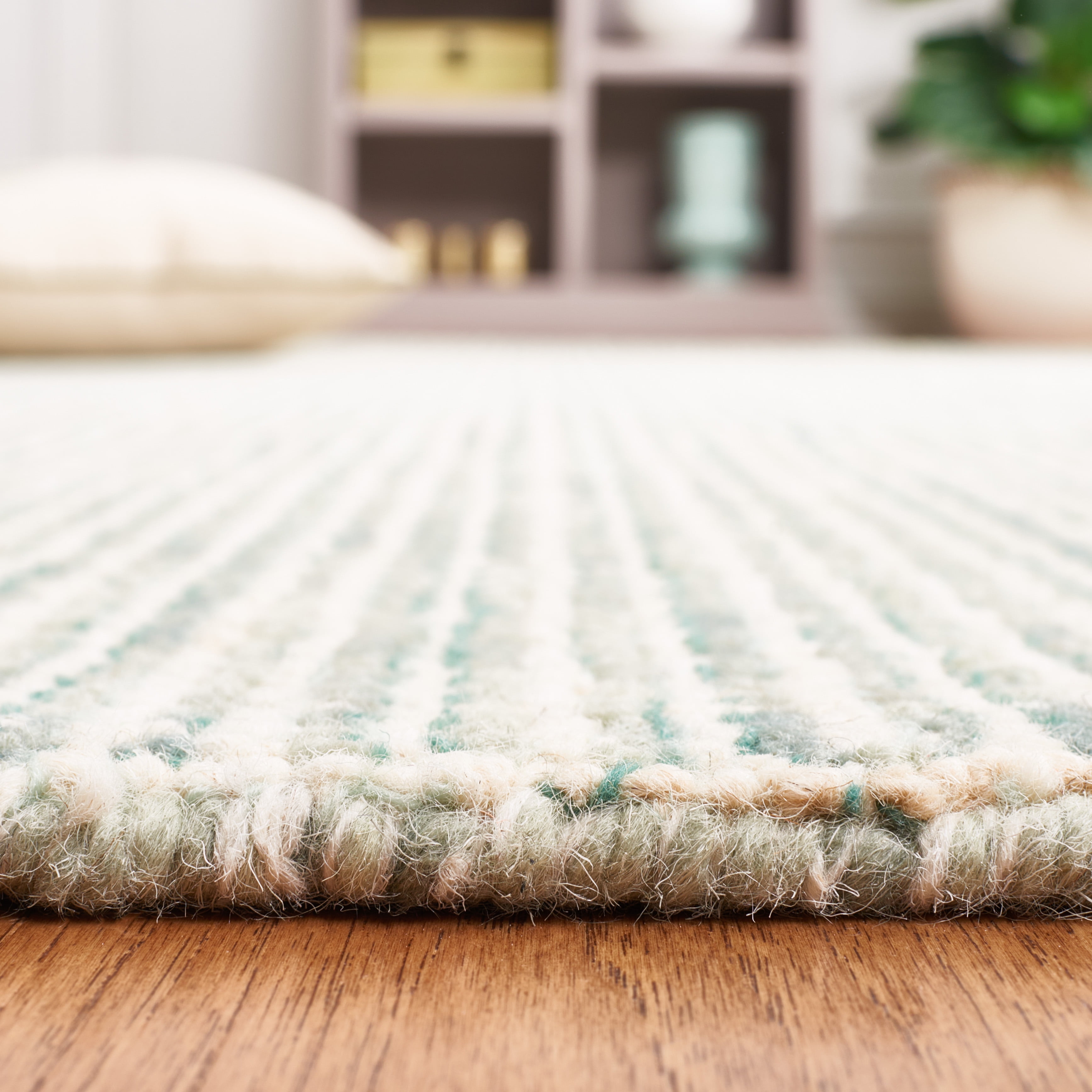 SAFAVIEH Abstract Corine Striped Area Rug, Green/Ivory, 4' x 4' Square
