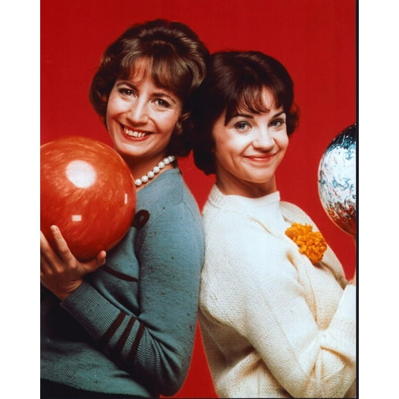 Penny Marshall And Cindy Williams With Bowling Balls For Laverne & Shirley Photo Print (8 x 10) - Item # MVM59509