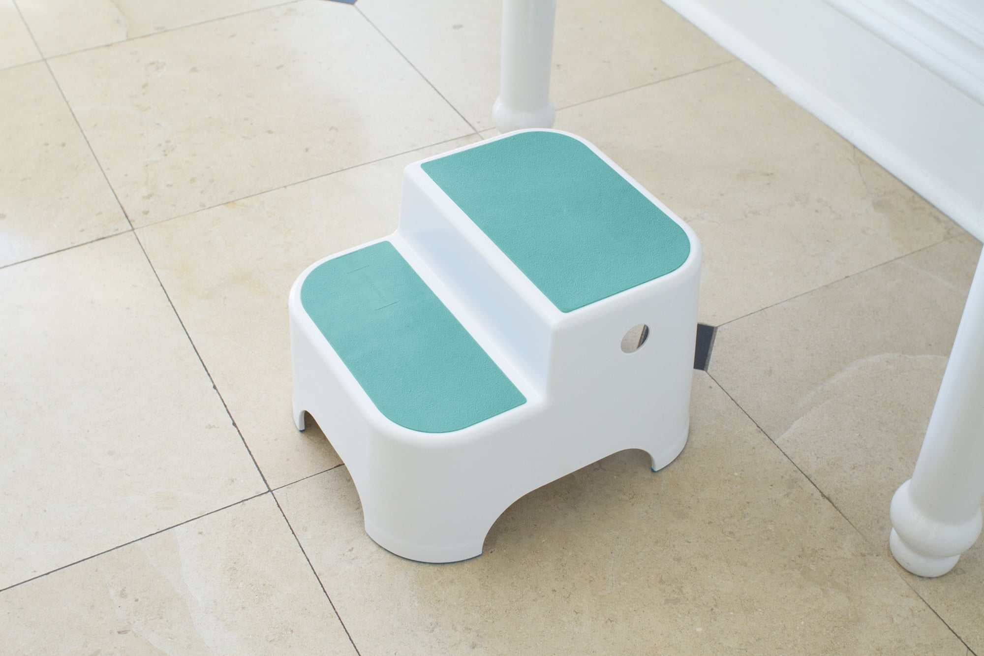 Prince Lionheart UPPY2 Steps Stool Berry Blue