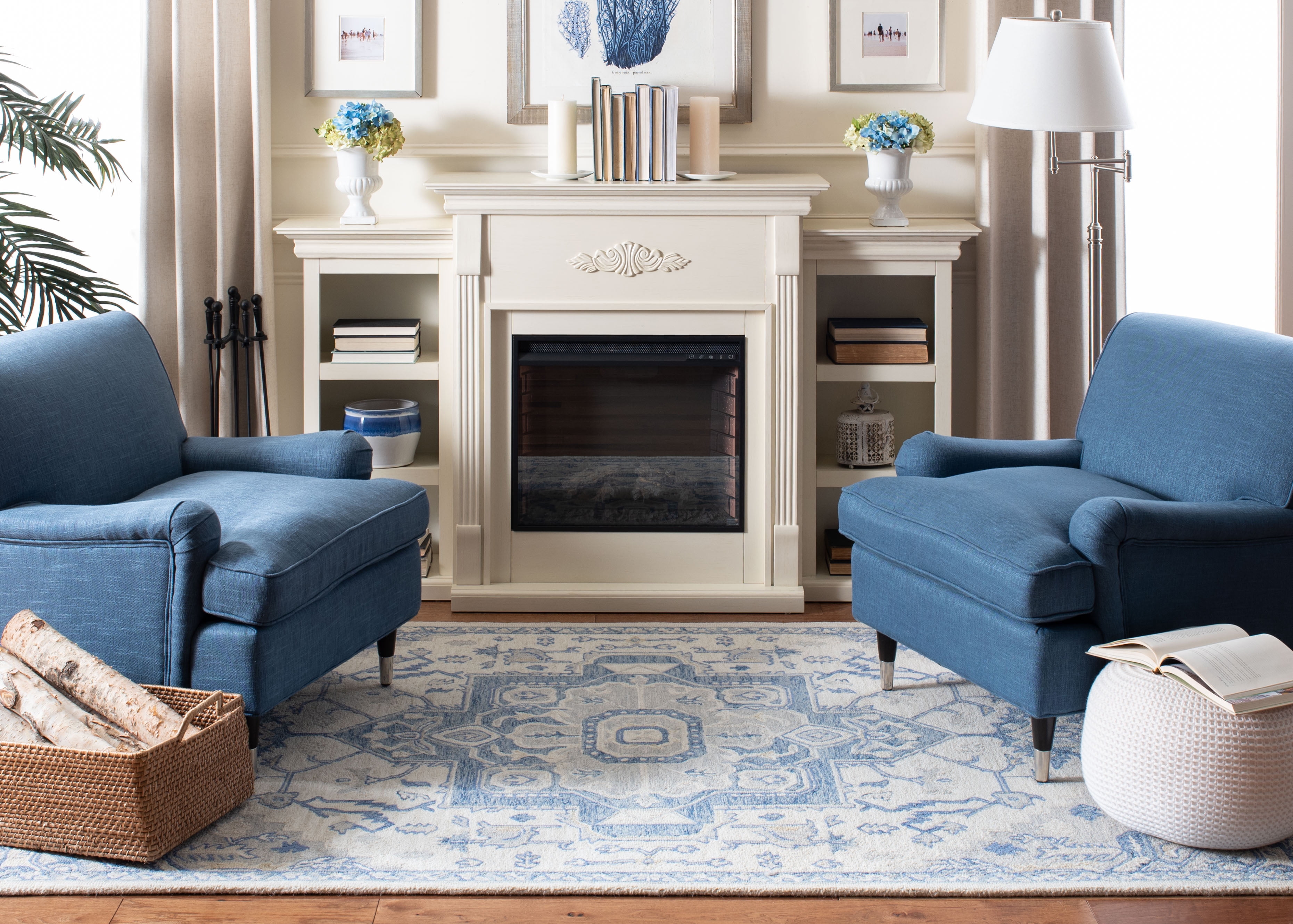 Safavieh Micro-Loop Braylon Floral Area Rug, Ivory/Blue, 2'6" x 4'