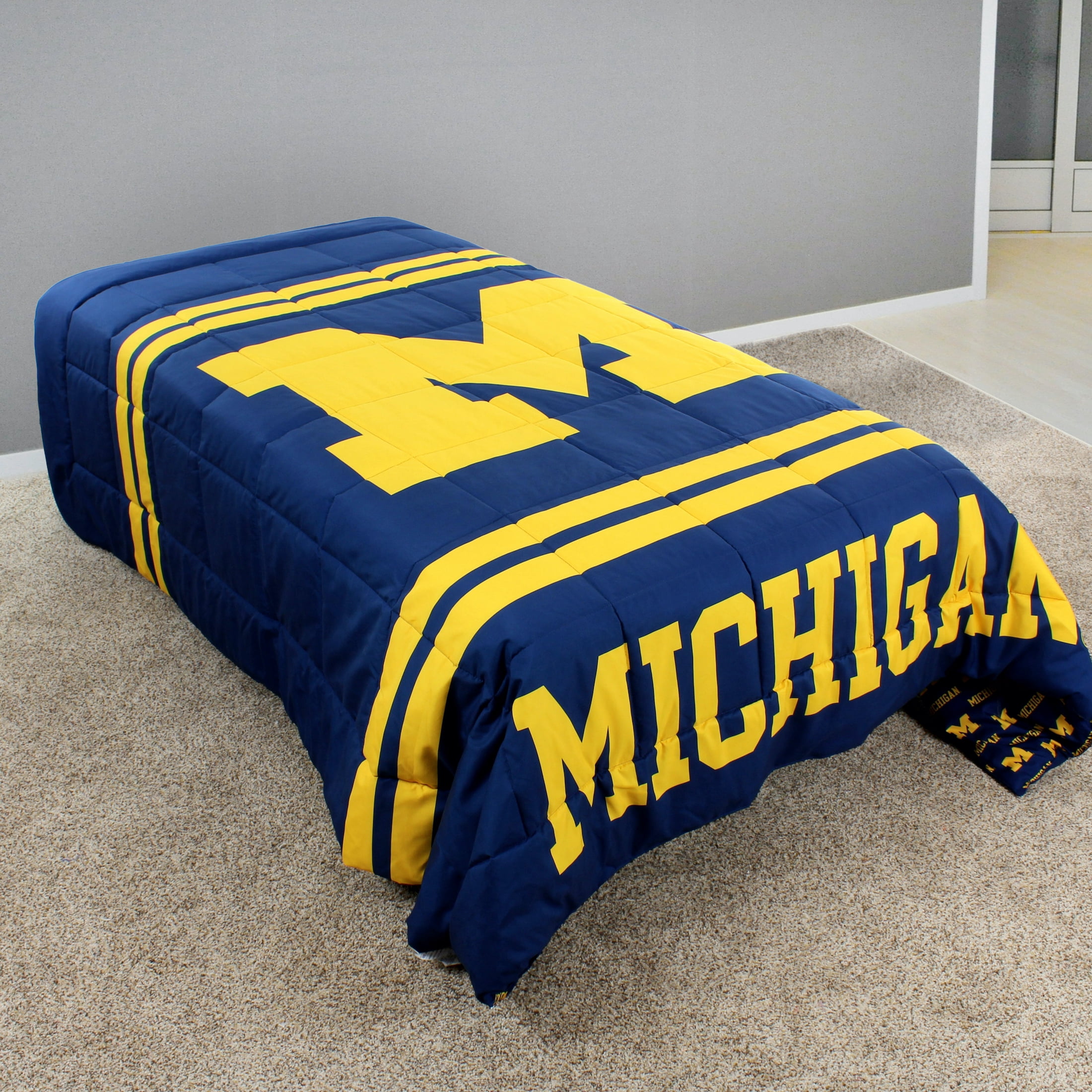 Michigan Wolverines Reversible Big Logo Soft and Colorful Comforter, Twin