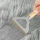 thumbnail image 3 of Muyoka Eliminador de pelusas Afeitadora de pelusas portátil con mango de madera Afeitadora de pelusas de tela y ropa reutilizable Rascador de alfombras manual Herramienta de limpieza de suéteres para Muyoka Hogar, 3 of 6